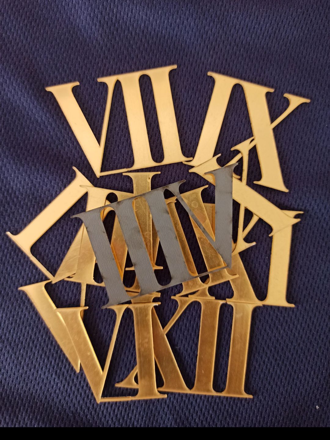 1 inches resin clock Roman  digits(golden &silver) |single acrylic Roman numbers for resin clock | acrylic digits for resin clock|clock Roman numbers numbers
